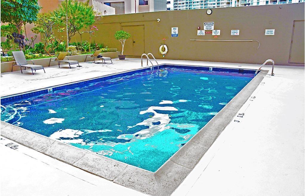Gem Of Waikiki At Inn On The Park 호놀룰루 외부 사진