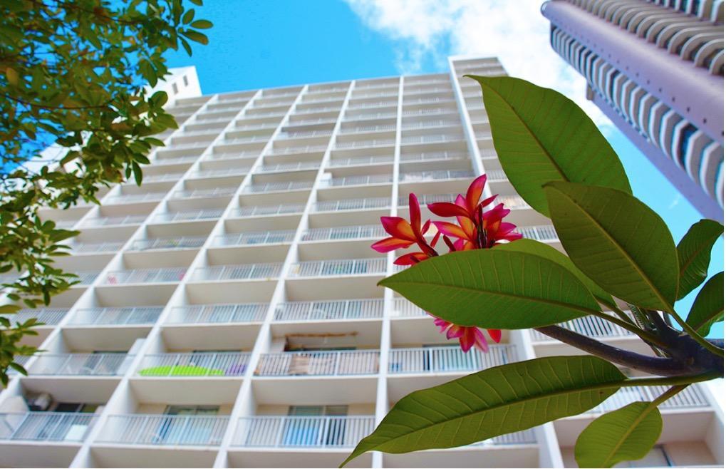 Gem Of Waikiki At Inn On The Park 호놀룰루 외부 사진