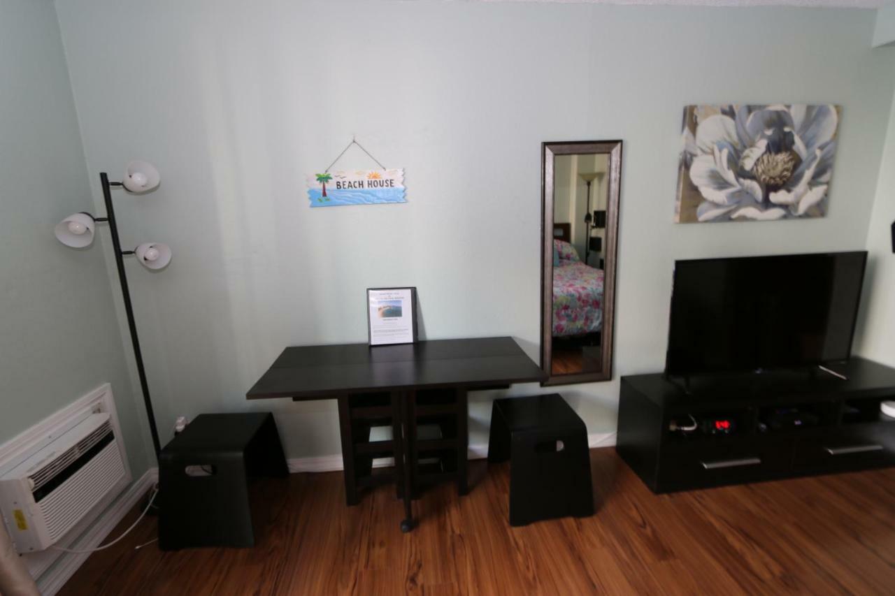 Gem Of Waikiki At Inn On The Park 호놀룰루 외부 사진